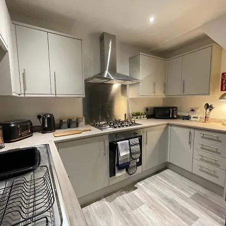 Affittacamere Boutique 5 Bed On Birdwell Road - Free Parking