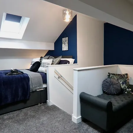 Boutique 5 Bed On Birdwell Road - Free Parking Affittacamere *